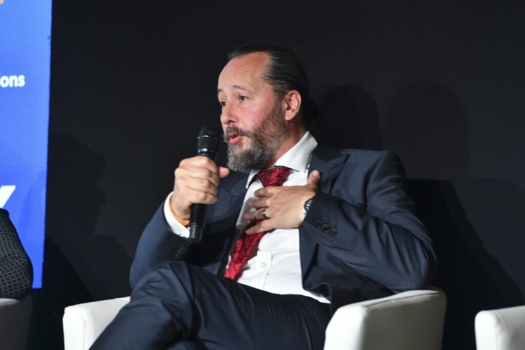 MIPCOM - MIPCOM