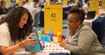 MIPCANCUN 2016 - ATMOSPHERE - NETWORKING TABLES - INSIDE VIEW © REED MIDEM